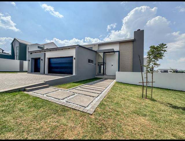 4 BEDROOM HOUSE FOR SALE IN MIDSTREAM HEIGHTS
